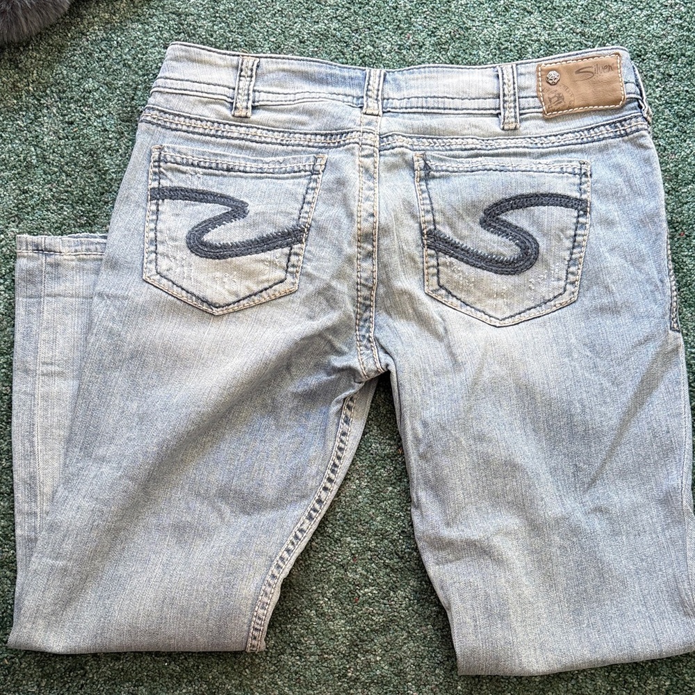 Silver jeans: Capri W31, Suki Bootcut W31/L32,Berkley straight W31/L32 jeans.